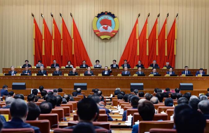 中共中央政治局常务委员会召开会议 习近平主持